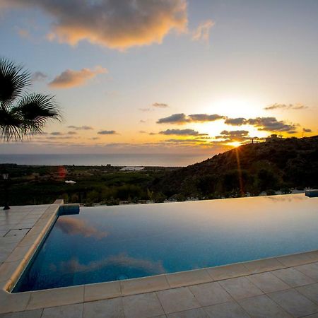 Villa Blue Jadeite Peyia Ngoại thất bức ảnh