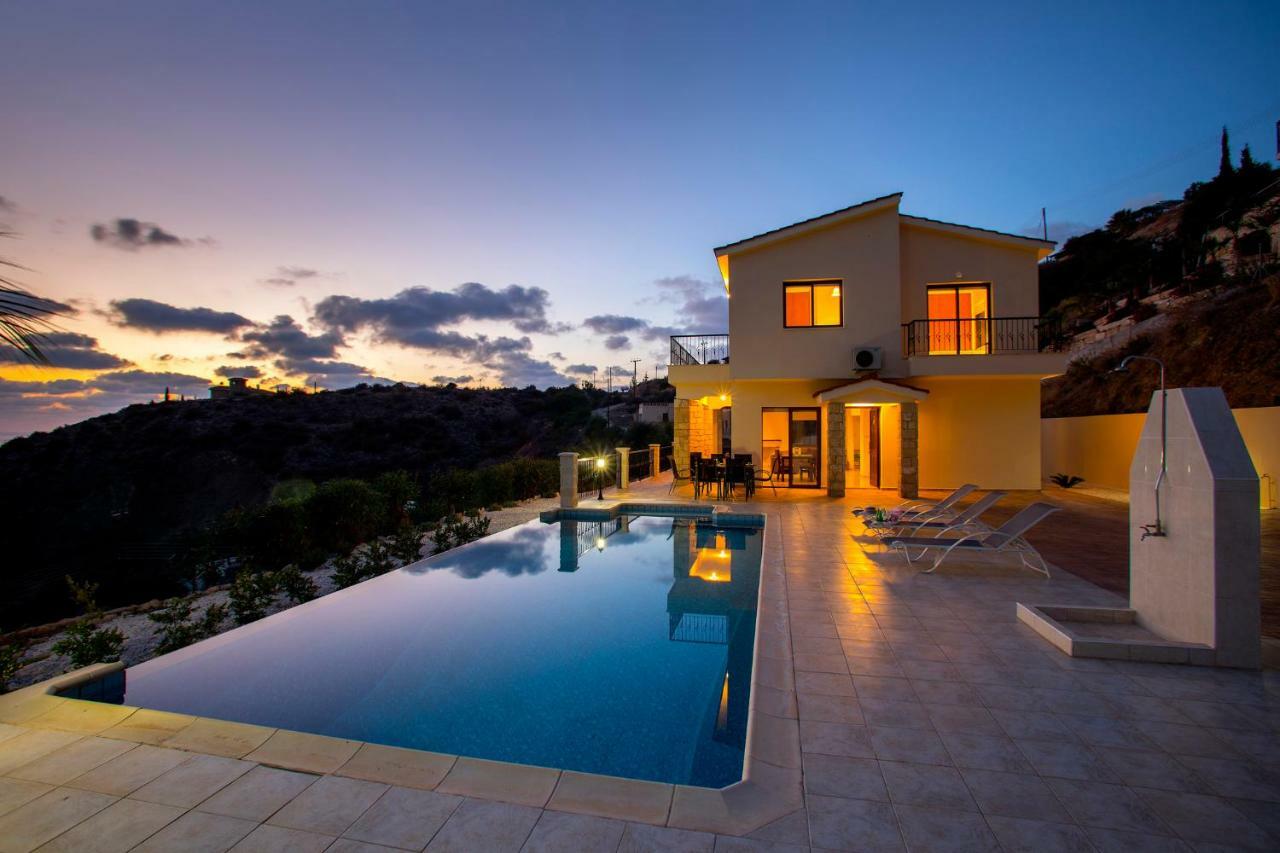 Villa Blue Jadeite Peyia Ngoại thất bức ảnh